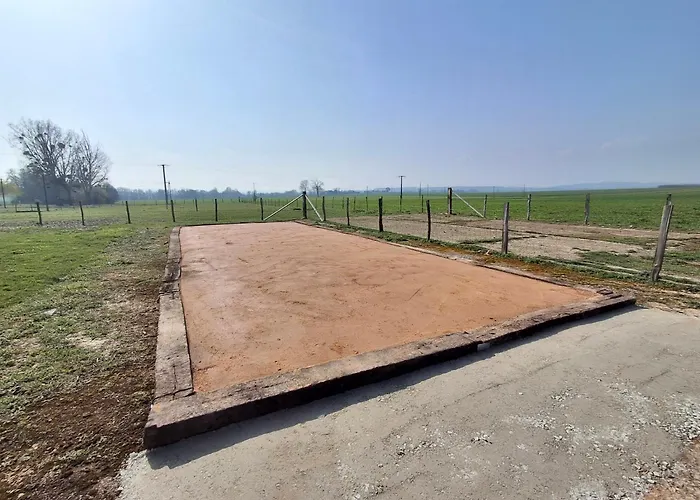 Dom wakacyjny Les Ch'Tis Normands Gite A La Campagne Avec Terrain De Petanque Mortree